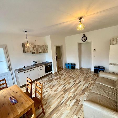 Monteurwohnung Leoben, Zentral レオーベン エクステリア 写真