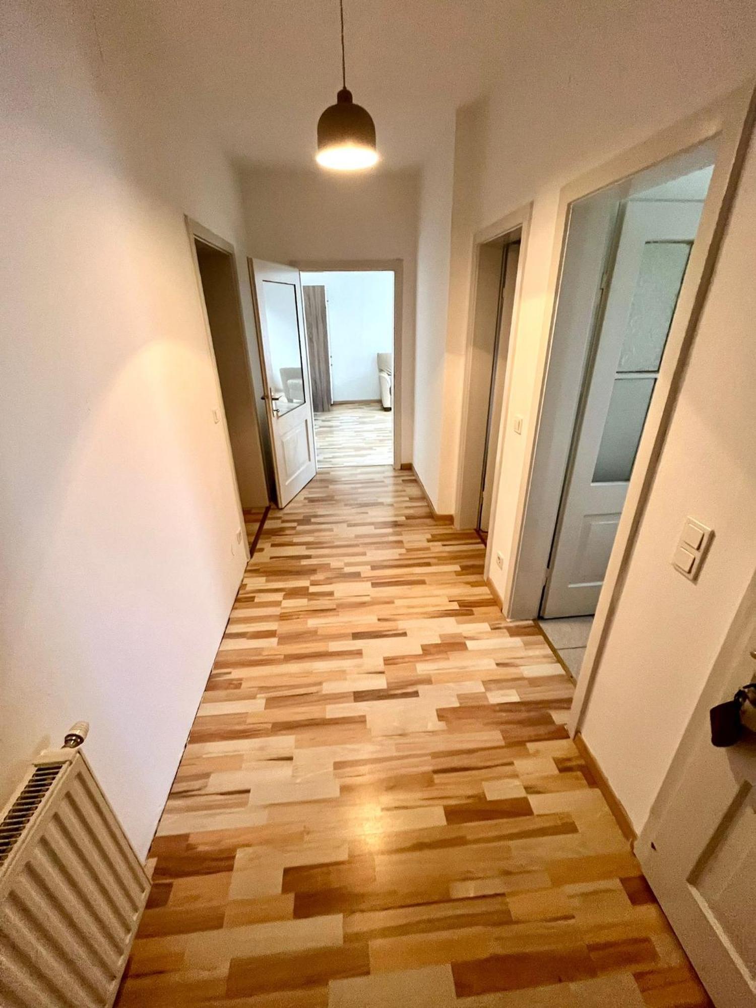 Monteurwohnung Leoben, Zentral レオーベン エクステリア 写真
